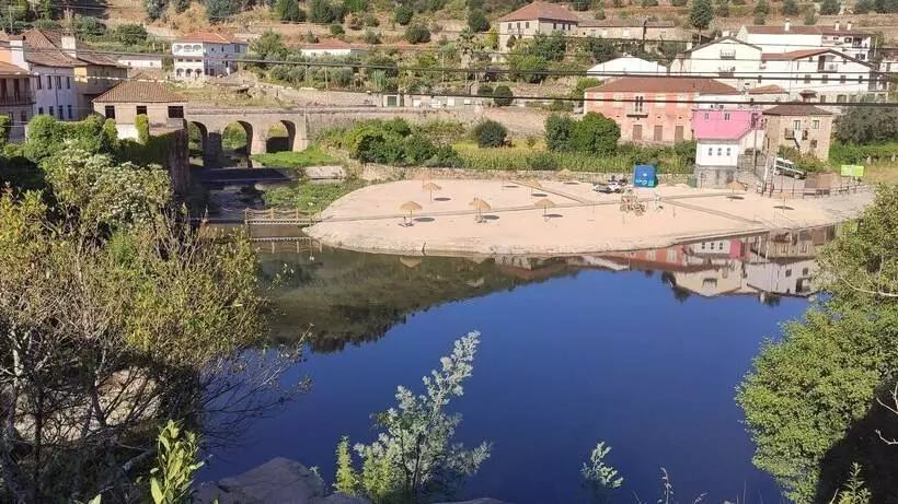 Vila Da Laje