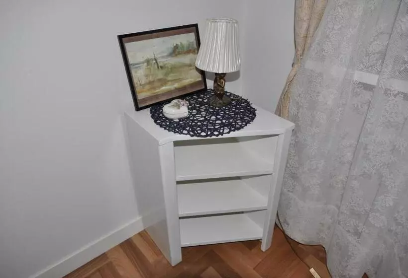 Comfortable Old Town Apartment