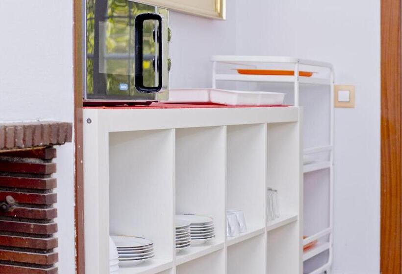 Хостел Barcelona City Seven