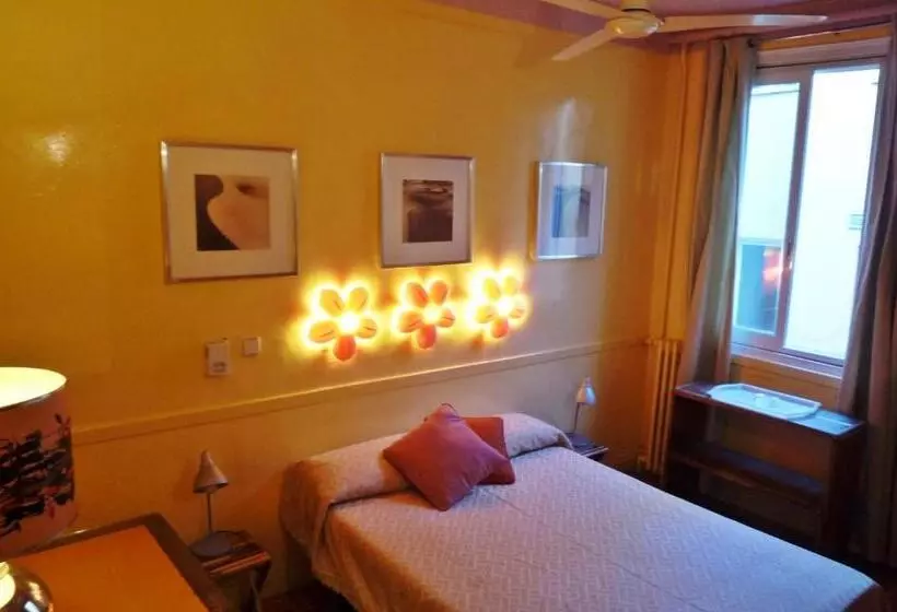 مسافرخانه Casa De Huespedes Dolce Vita