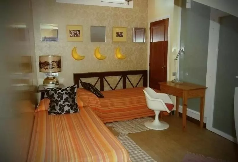 مسافرخانه Casa De Huespedes Dolce Vita