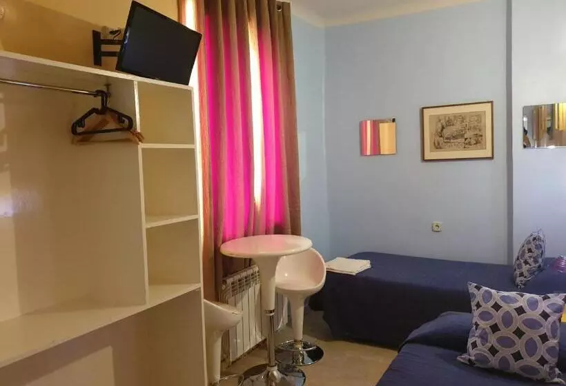 مسافرخانه Casa De Huespedes Dolce Vita