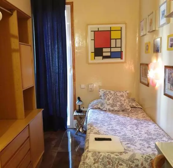 مسافرخانه Casa De Huespedes Dolce Vita