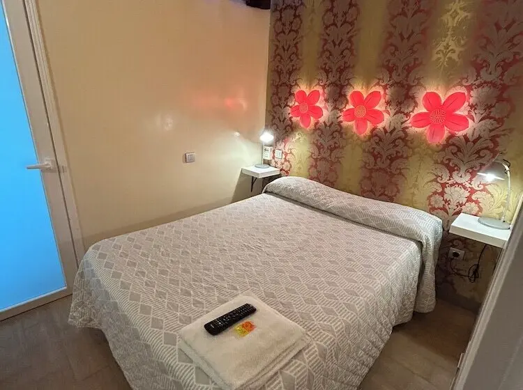 مسافرخانه Casa De Huespedes Dolce Vita