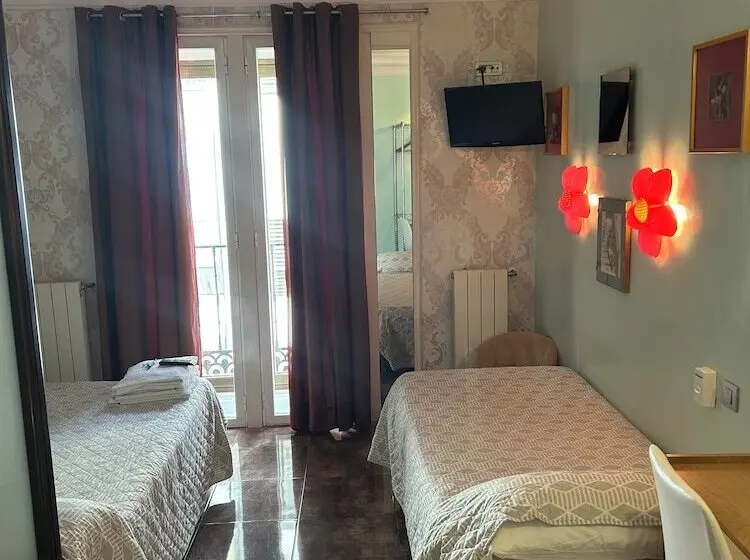 مسافرخانه Casa De Huespedes Dolce Vita