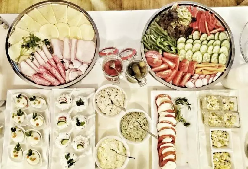 Hotelli American House Hennela