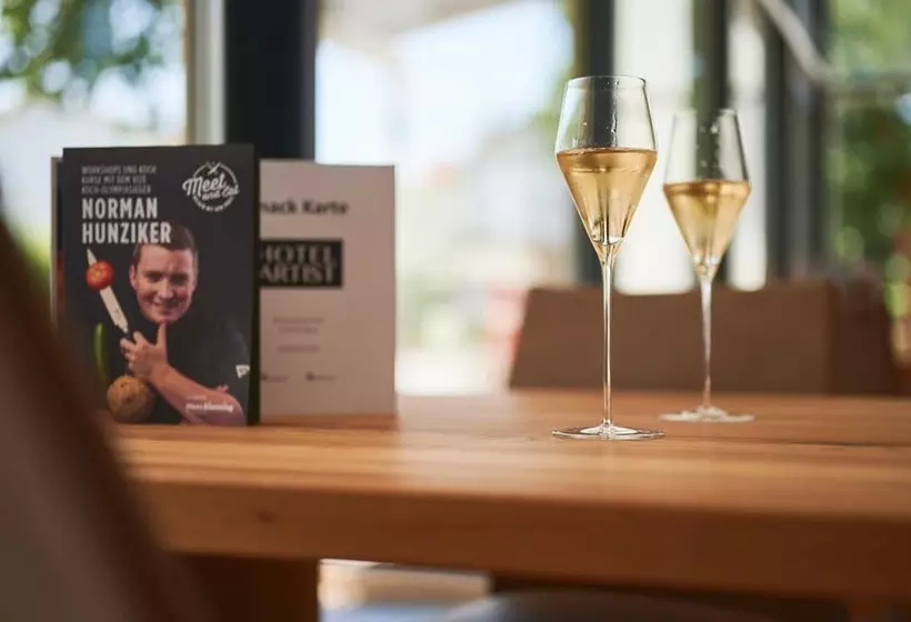 בית מלון כפרי Artist