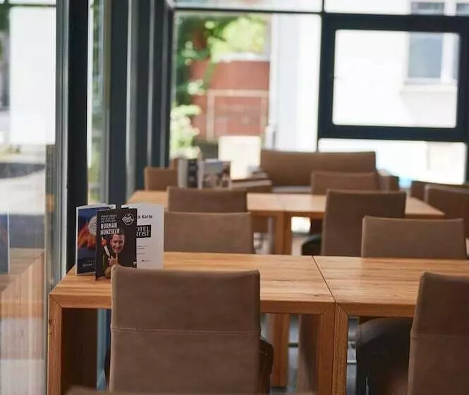 בית מלון כפרי Artist