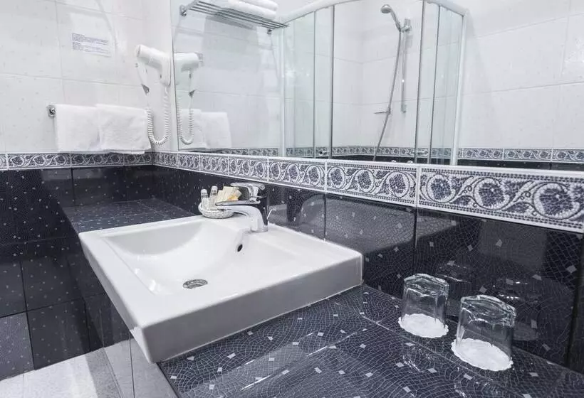 ホテル Artradischev