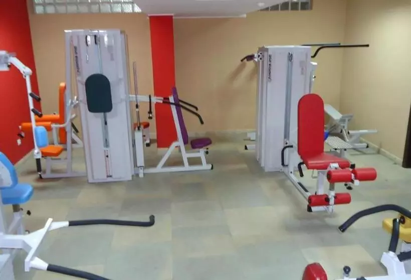 Отель Ezio House