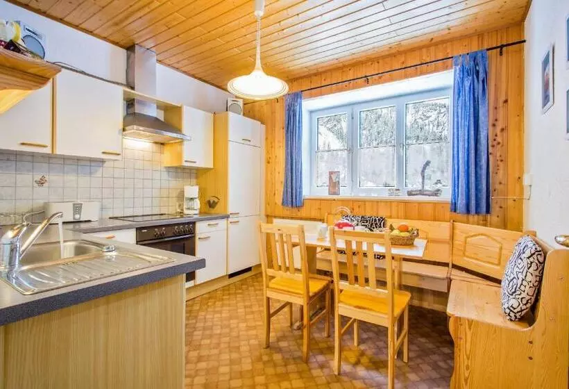 בית מלון כפרי Alpengasthof Paletti