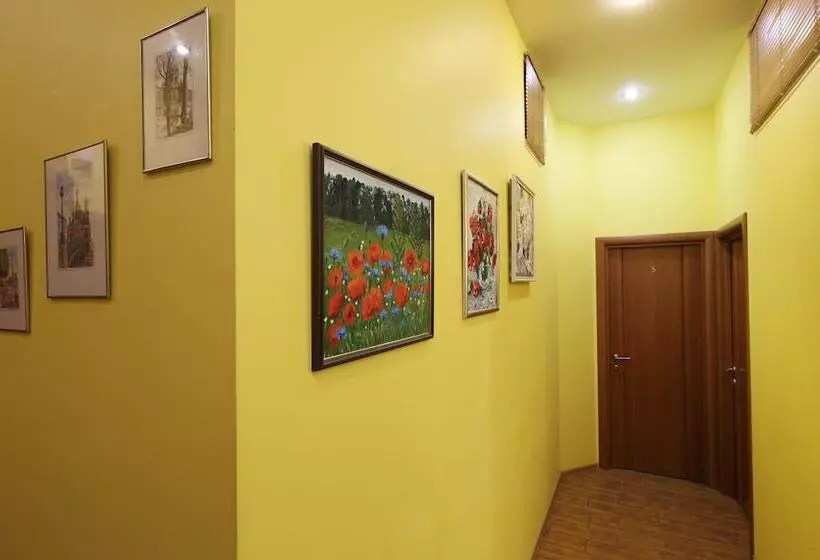 ホテル Guest Rooms Nevsky 150