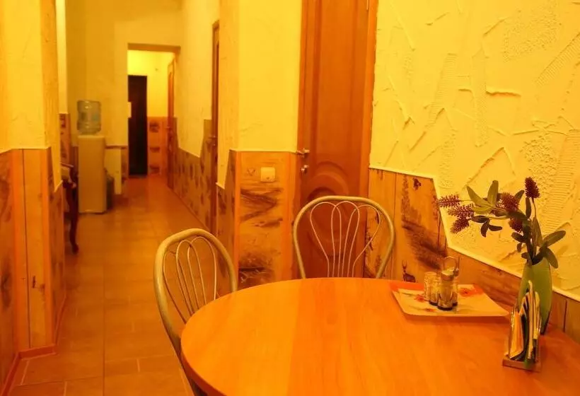 ホテル Guest Rooms Nevsky 150