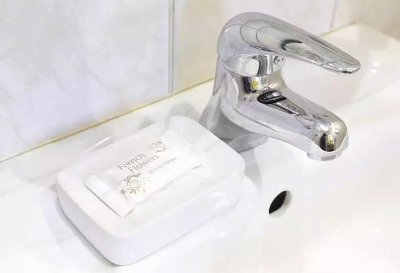 ホテル Guest Rooms Nevsky 150