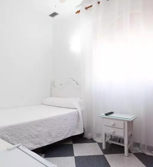 ホテル Hostal Restaurante La Giralda