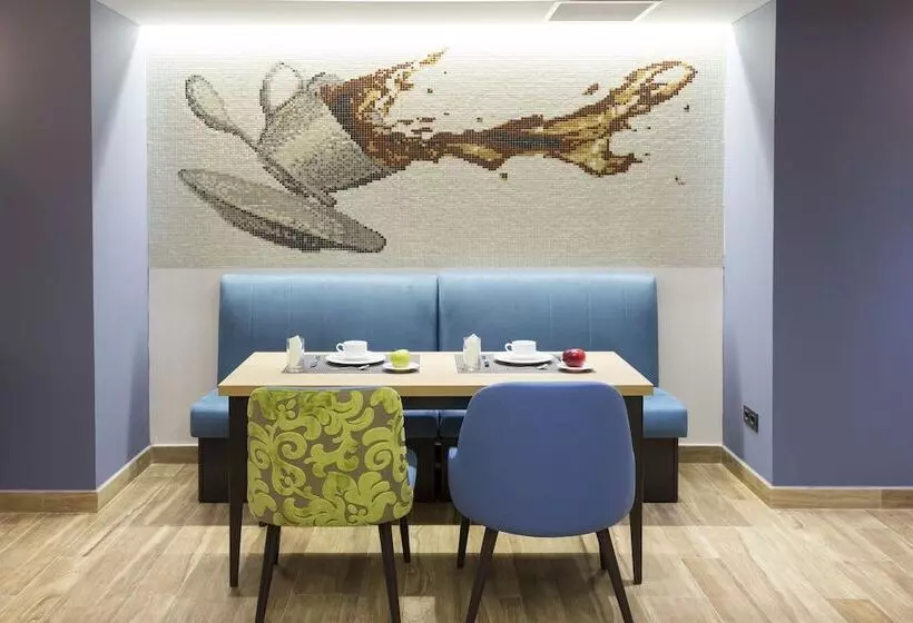 هتل Hostemplo Sagrada Familia