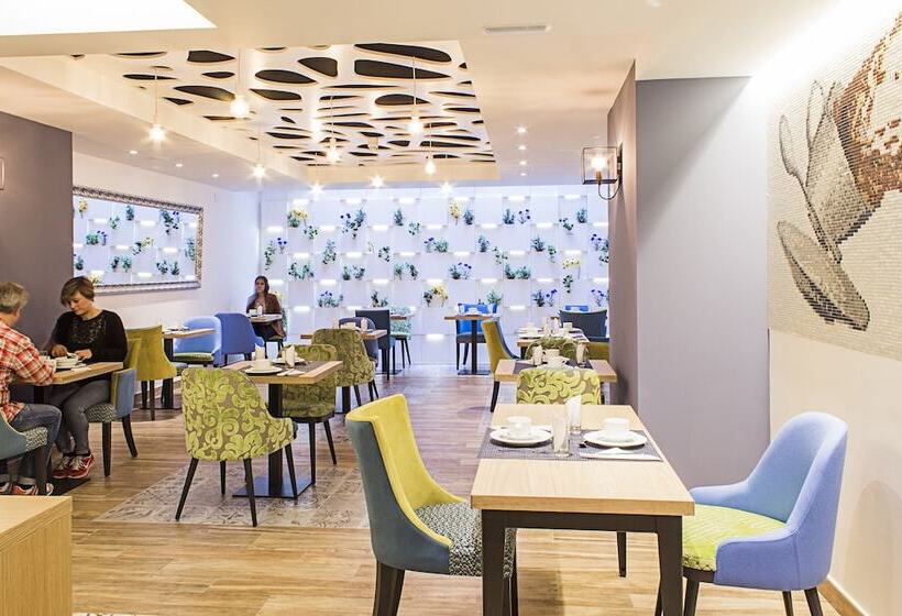 هتل Hostemplo Sagrada Familia