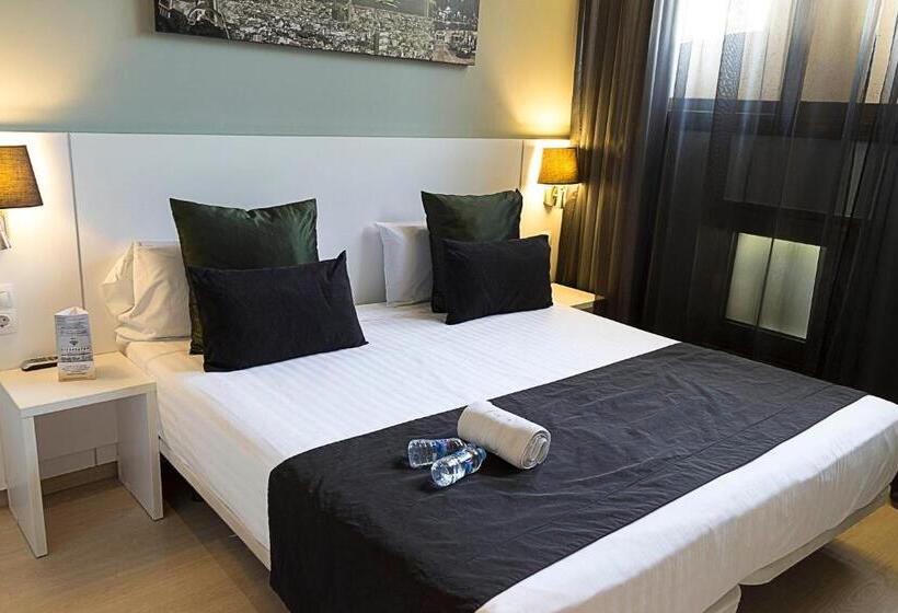 هتل Hostemplo Sagrada Familia