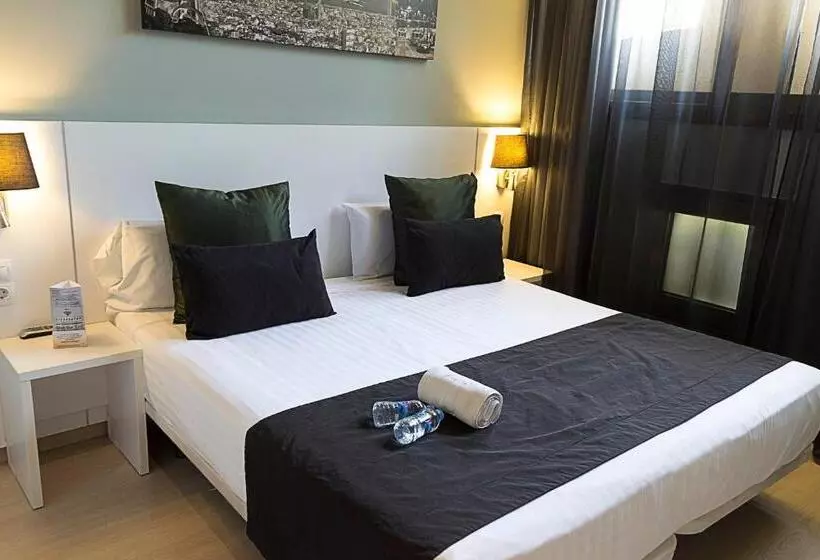 هتل Hostemplo Sagrada Familia