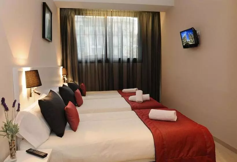 هتل Hostemplo Sagrada Familia