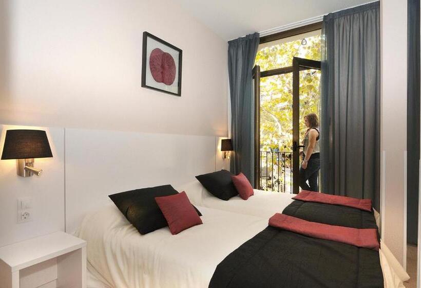 هتل Hostemplo Sagrada Familia