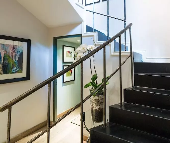 ホテル Kensington Place