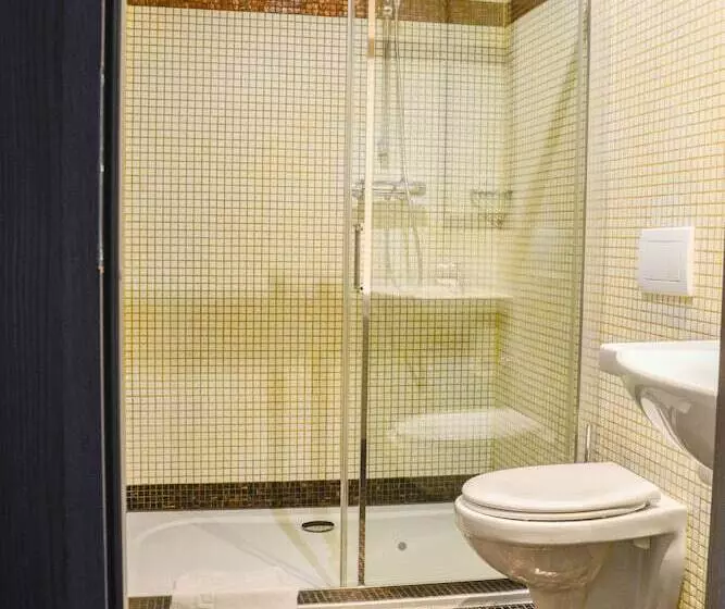 فندق Praha Liberec