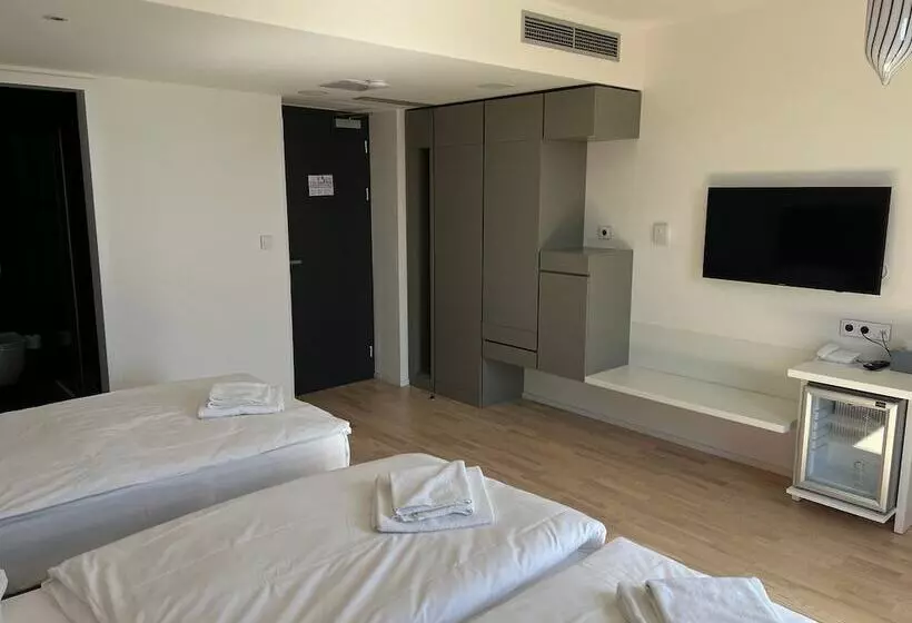 فندق Praha Liberec