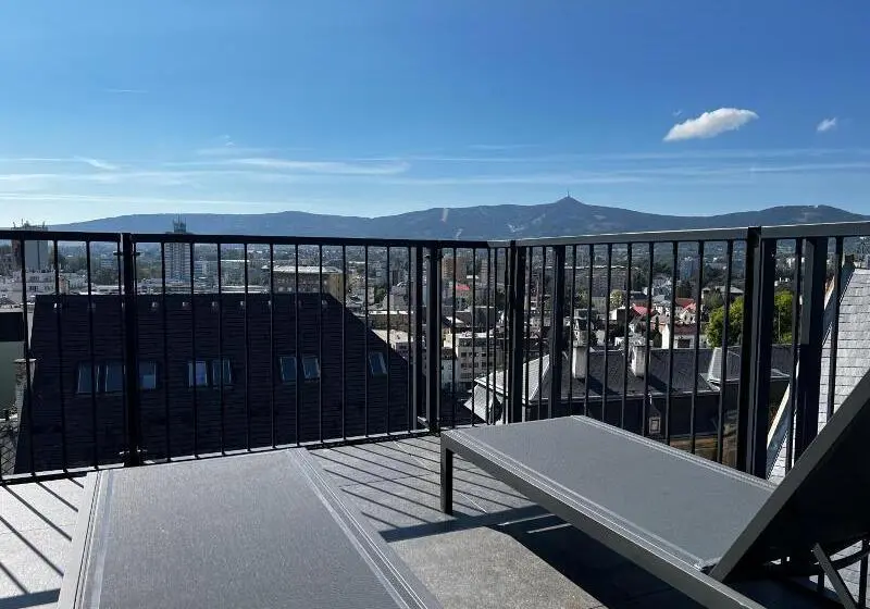 هتل Praha Liberec