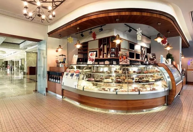 Отель Ramada Plaza Altin Kayisi