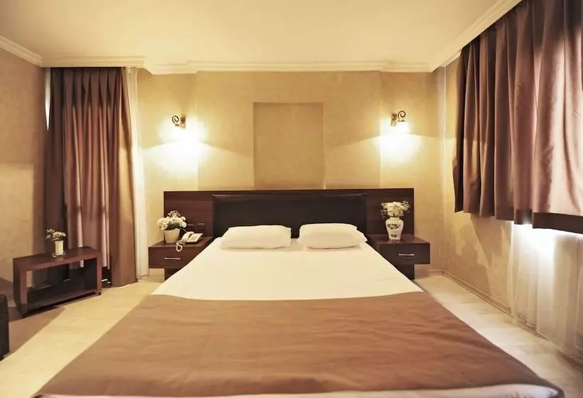 üstün Otel Alsancak