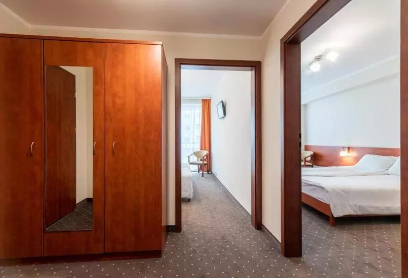 호텔 Vestina Wellness & Spa