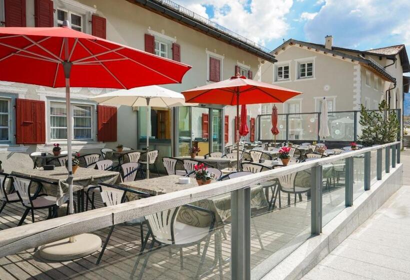 ペンション Gasthaus & Hotel Berninahaus