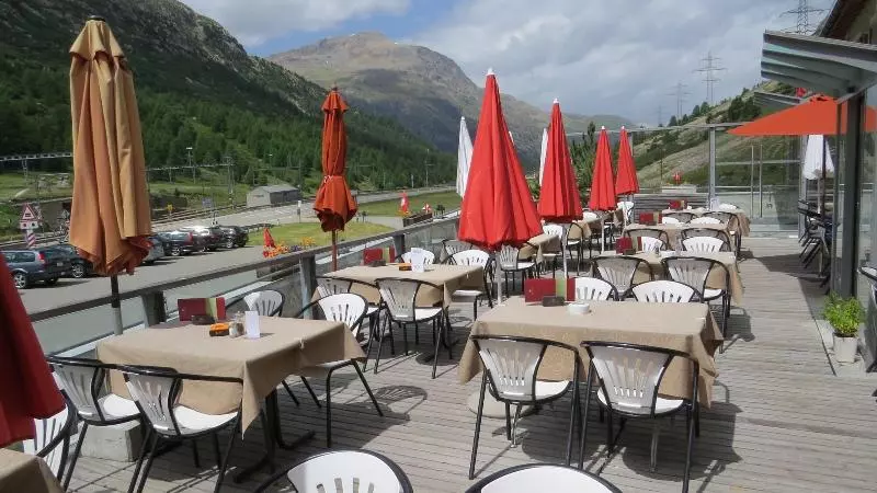 بنسيون Gasthaus & Hotel Berninahaus