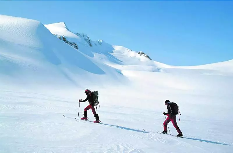 بنسيون Gasthaus & Hotel Berninahaus