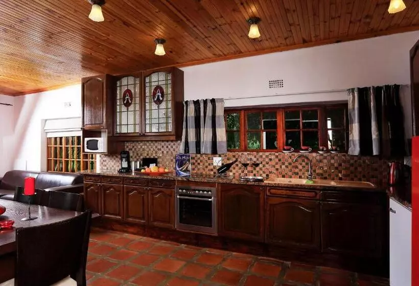 膳宿费 Orange Ville Lodge & Guesthouse