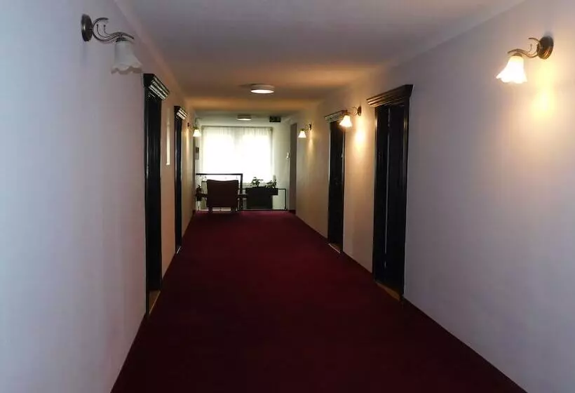 Panzió Korona Guest Rooms