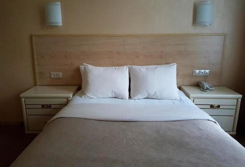 Strigino Hotel Complex