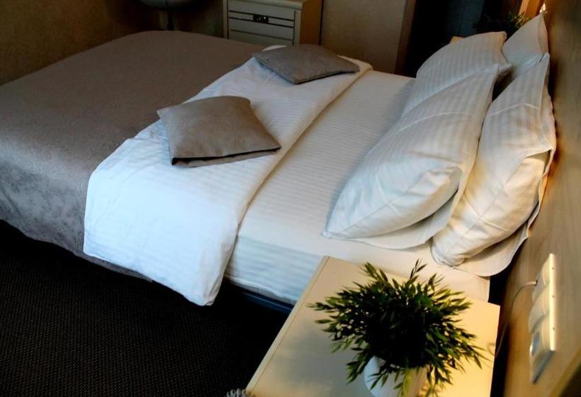 Strigino Hotel Complex