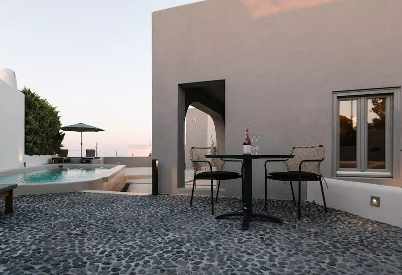 هتل Elements Cozy Suites