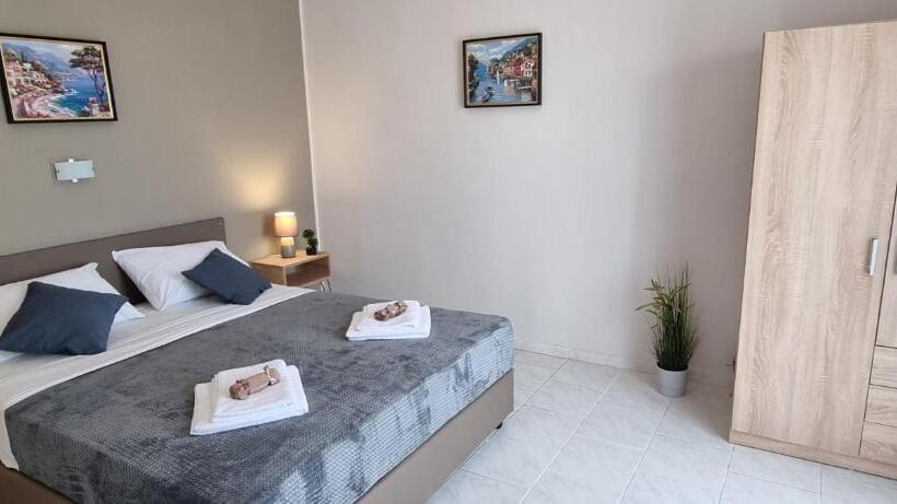 هتل Secret Garden