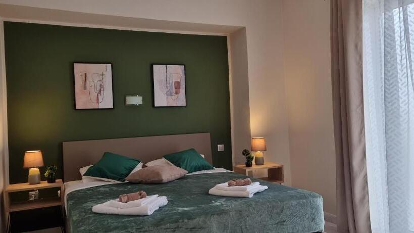 هتل Secret Garden