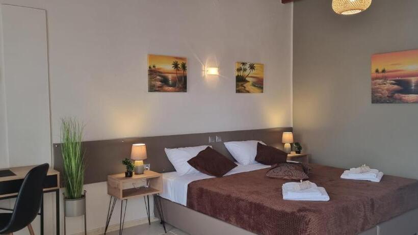 هتل Secret Garden