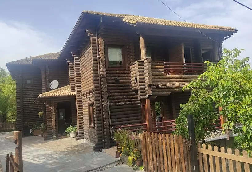 ベッドアンドブレックファースト Yliessa