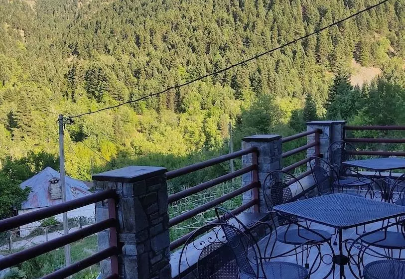 ベッドアンドブレックファースト Yliessa