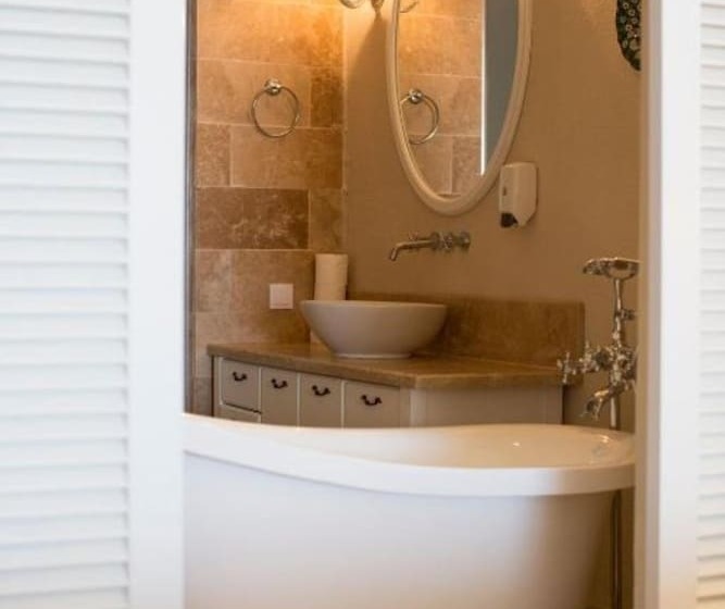 هتل Andriake Beach Club