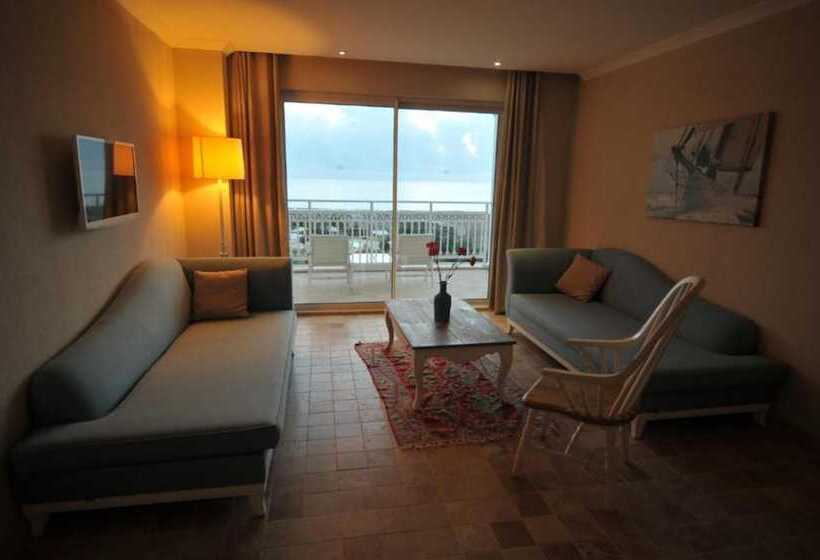 هتل Andriake Beach Club