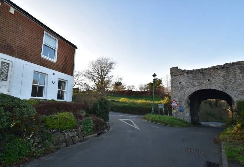 4 Landgate Cottage Winchelsea