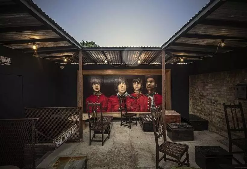 ベッドアンドブレックファースト The Albion Rooms