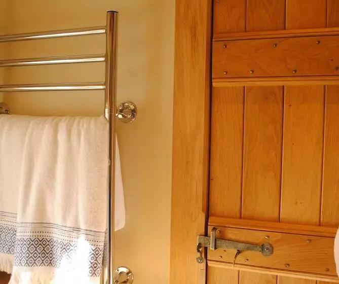 Courtyard Cottages Lymington